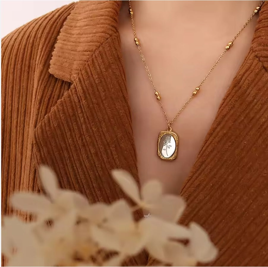 Romantic 18k Gold Plated Flower Pendant Necklace
